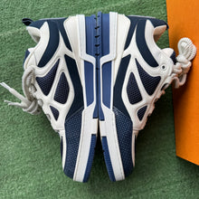 Load image into Gallery viewer, Louis Vuitton Skates Size 10 UK
