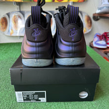 Load image into Gallery viewer, Nike Eggplant Foamposites Size 9.5
