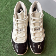 Load image into Gallery viewer, Jordan Neapolitan 11s Size 11.5W/10M
