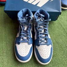 Load image into Gallery viewer, Jordan True Blue 1s Size 9
