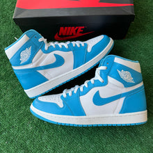 Load image into Gallery viewer, Jordan UNC 1s Size 11
