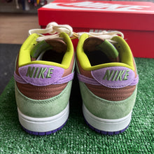 Load image into Gallery viewer, Nike Veneer Low Dunks Size 9.5
