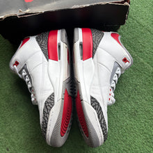 Load image into Gallery viewer, Jordan Fire Red 3s Size 10
