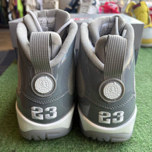 Load image into Gallery viewer, Jordan Cool Grey 9s Size 9
