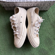 Load image into Gallery viewer, Converse CDG Lows Size 7

