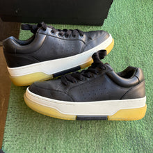 Load image into Gallery viewer, Amiri Low Sneakers Size 43
