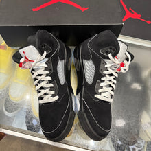 Load image into Gallery viewer, Jordan Reimagined Metallic 5s Size 11
