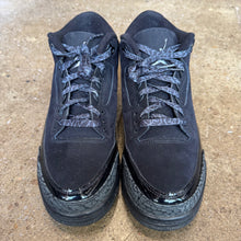 Load image into Gallery viewer, Jordan Black Cat 3s Size 9.5
