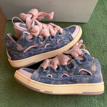 Load image into Gallery viewer, Lanvin Curbs Size 42
