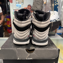 Load image into Gallery viewer, Jordan Bugs Bunny 8s Size 10.5
