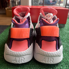 Load image into Gallery viewer, Nike Bright Mango Air Huaraches Size 12.5
