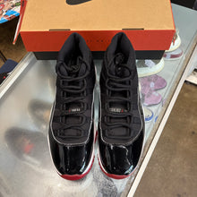 Load image into Gallery viewer, Jordan Bred 11s Size 11
