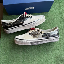 Load image into Gallery viewer, Vans La Habana Premium Authentics Size 10.5
