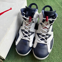 Load image into Gallery viewer, Jordan Olympic 6s Size 8
