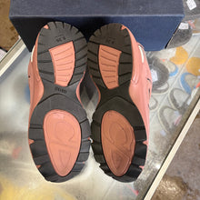 Load image into Gallery viewer, Dior B30s Size 41
