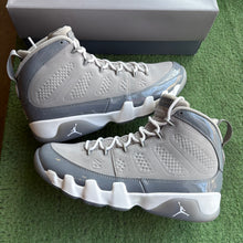Load image into Gallery viewer, Jordan Cool Grey 9s Size 9
