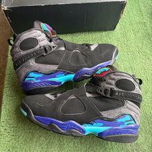 Load image into Gallery viewer, 2015 Jordan Aqua 8s Size 9.5

