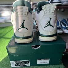 Load image into Gallery viewer, Jordan Oxidized Green 4s Size 9
