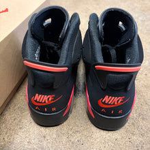 Load image into Gallery viewer, Jordan Salesman 6s Size 9.5
