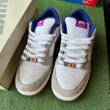 Load image into Gallery viewer, Nike Rayssa Leal Low Dunk SBs Size 10.5
