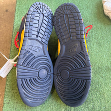 Load image into Gallery viewer, Nike Off White Michigan Low Dunks Size 9
