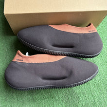 Load image into Gallery viewer, Yeezy Stone Carbon Knit RNRs Size 13
