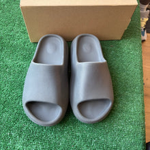 Load image into Gallery viewer, Yeezy Slate Grey Slides Size 7
