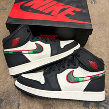 Load image into Gallery viewer, Jordan Sports Illustrated 1s Size 7Y

