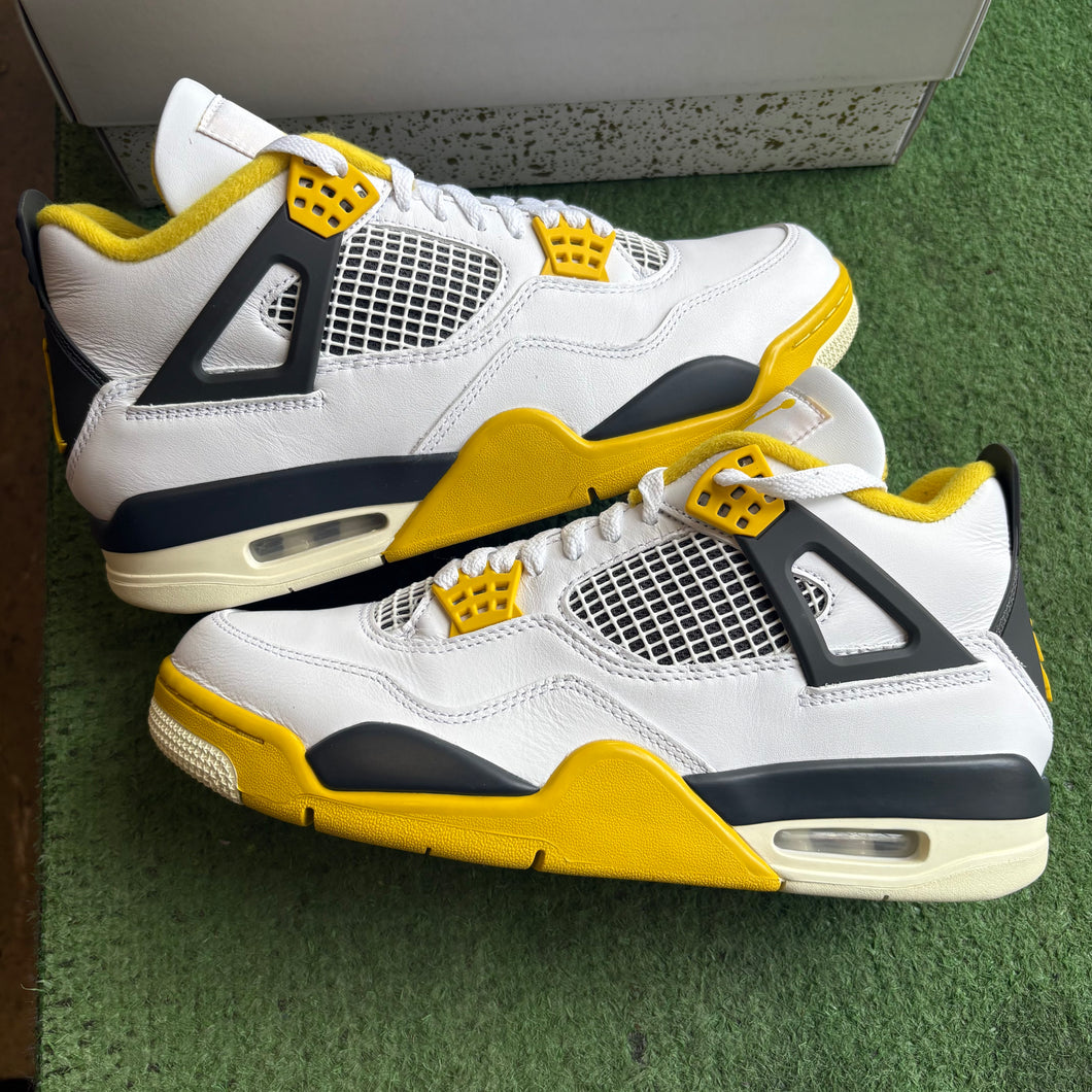 Jordan Vivid Sulfur 4s Size 10.5W/9M