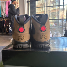 Load image into Gallery viewer, Jordan Olive 9s Size 10.5
