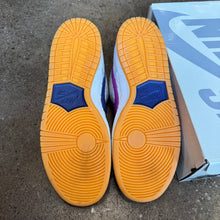 Load image into Gallery viewer, Nike SB Rayssa Leal Low Dunks Size 11.5
