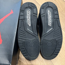 Load image into Gallery viewer, Jordan Black Cat 3s Size 8
