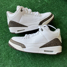 Load image into Gallery viewer, Jordan Mocha 3s Size 12
