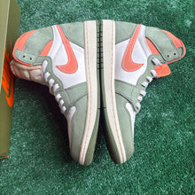Load image into Gallery viewer, Jordan Celadon 1s Size 9
