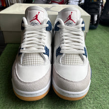 Load image into Gallery viewer, Jordan SB Midnight Navy 4s Size 8.5
