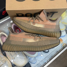 Load image into Gallery viewer, Yeezy Sand Taupe V2 350s Size 11

