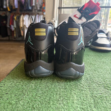 Load image into Gallery viewer, Jordan Gamma 11s Size 7.5
