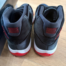 Load image into Gallery viewer, Jordan Velvet Bred 11s Size 10W/8.5M
