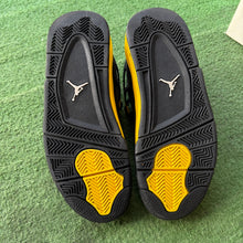 Load image into Gallery viewer, Jordan Thunder 4 Size 7Y
