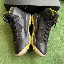 Load image into Gallery viewer, Jordan Venom 10s Size 7Y
