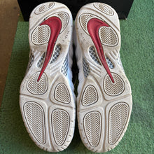 Load image into Gallery viewer, Nike White Black University Red Foamposites Pros Size 13
