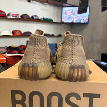 Load image into Gallery viewer, Yeezy Sand Taupe V2 350s Size 11
