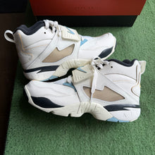 Load image into Gallery viewer, Nike Must Be The Money Air Diamond Turfs Size 9.5
