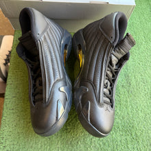 Load image into Gallery viewer, Jordan Defining Moment Last Shot 14s Size 10
