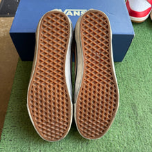 Load image into Gallery viewer, Vans Pearlized Cocoa Brown Old Skool 36s Size 10.5
