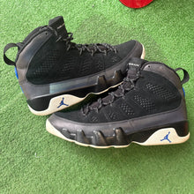 Load image into Gallery viewer, Jordan Racer Blue 9s Size 12

