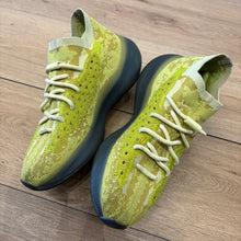 Load image into Gallery viewer, Yeezy Hylte 380s Size 9.5
