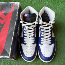 Load image into Gallery viewer, Jordan Rare Air 1s Size 10
