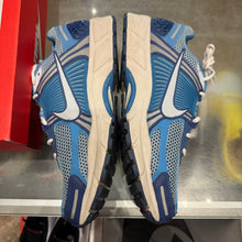 Load image into Gallery viewer, Nike Zoom Vomero 5s Size 11
