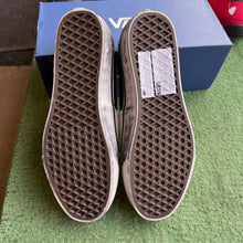 Load image into Gallery viewer, Vans La Habana Premium Authentics Size 10.5
